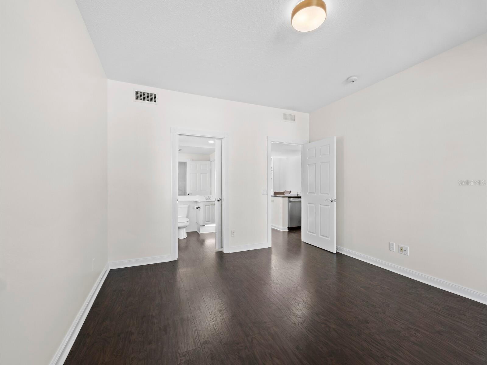 7811 Bergamo Avenue Sarasota FL 34238 A4683192 image14