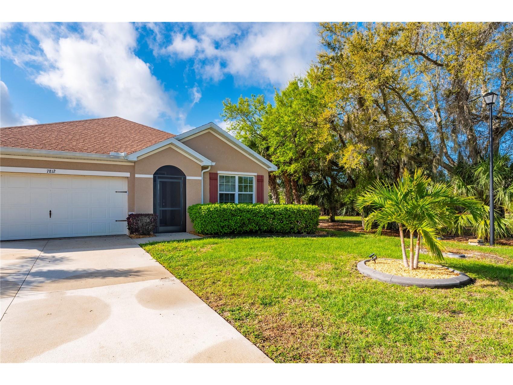 7812 Mikasa Drive Punta Gorda FL 33950 C7523664 image5