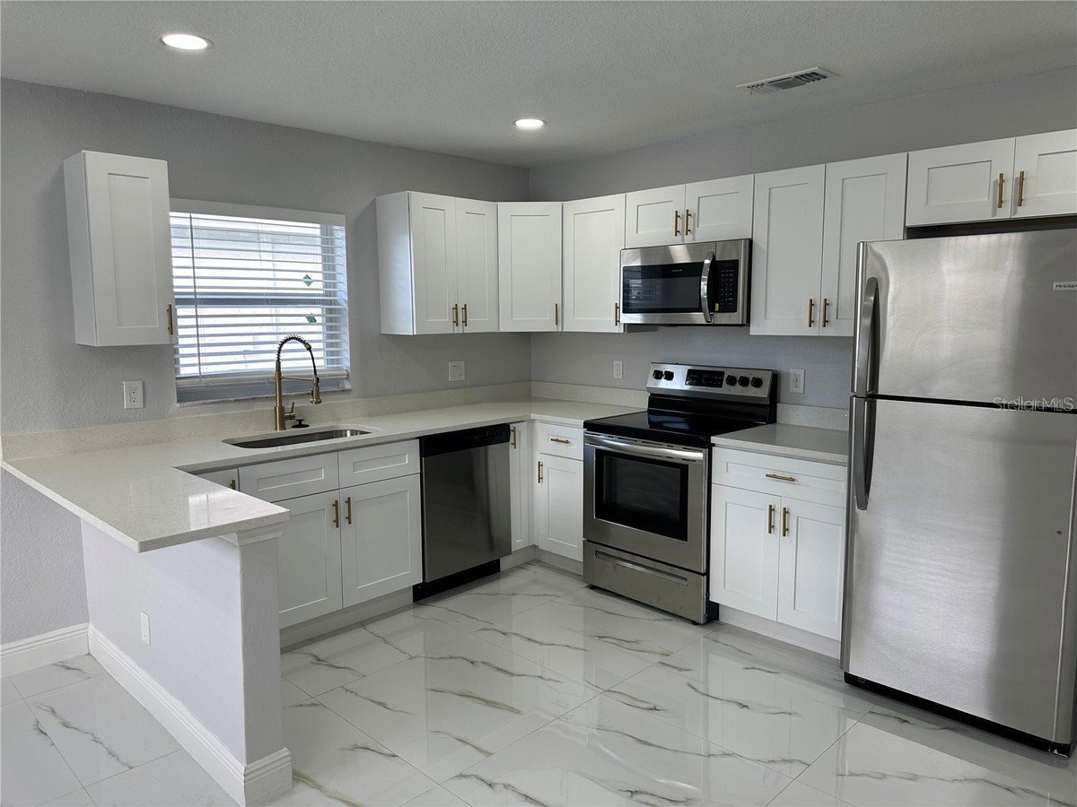7813 Lakeshore Drive #A Tampa FL 33604 TB8501723 image3