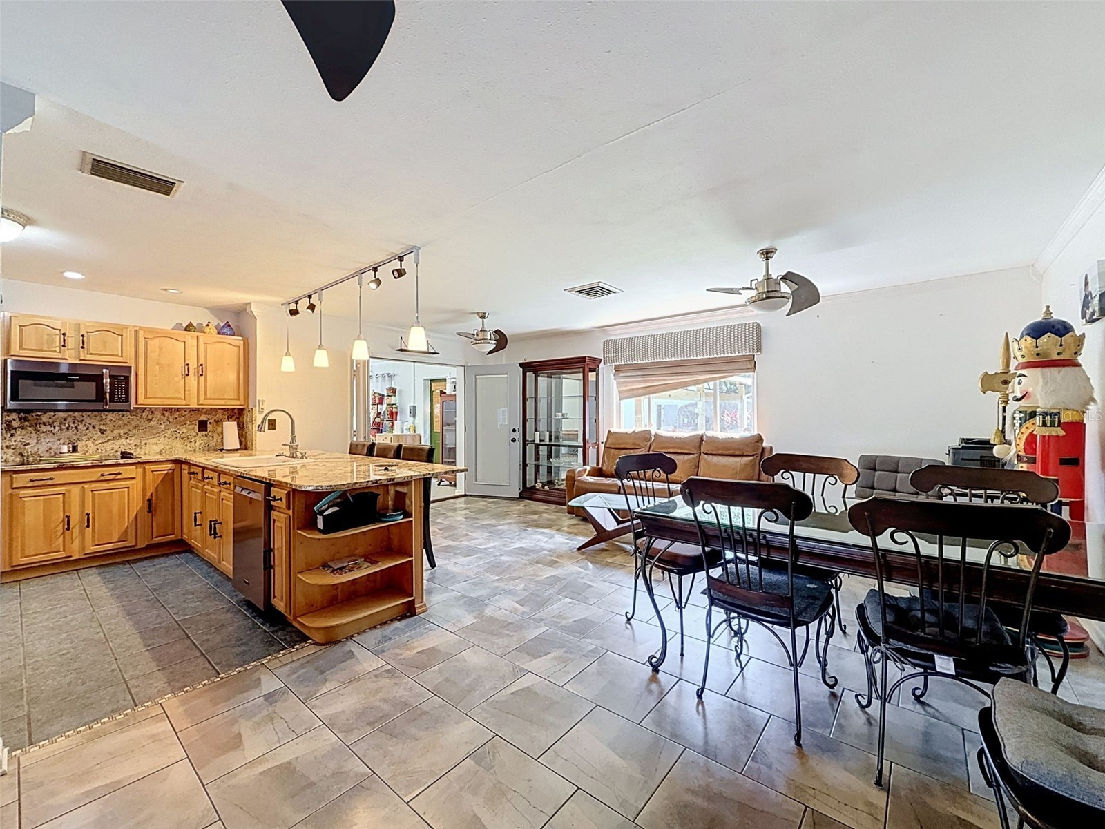7813 Leo Kidd Avenue Port Richey FL 34668 W7886977 image65