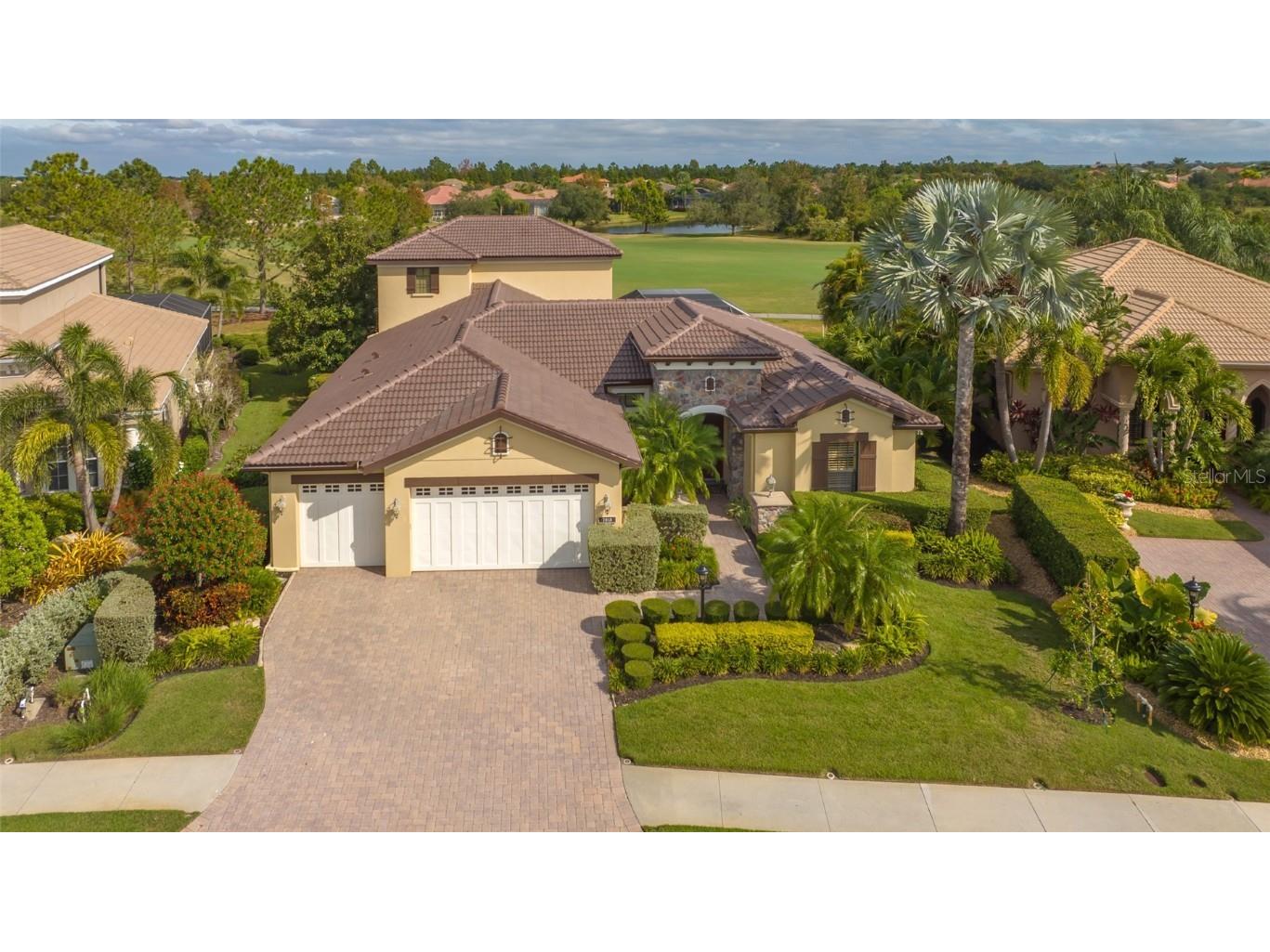7813 Valderrama Way Lakewood Ranch FL 34202 A4586603 image1