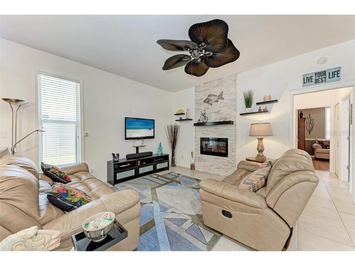 7814 48th Avenue E Bradenton FL 34203 A4649021 image12