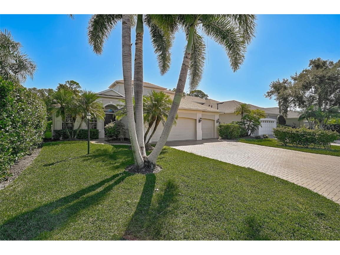 7815 Ashley Circle Bradenton FL 34201 A4668389 image1