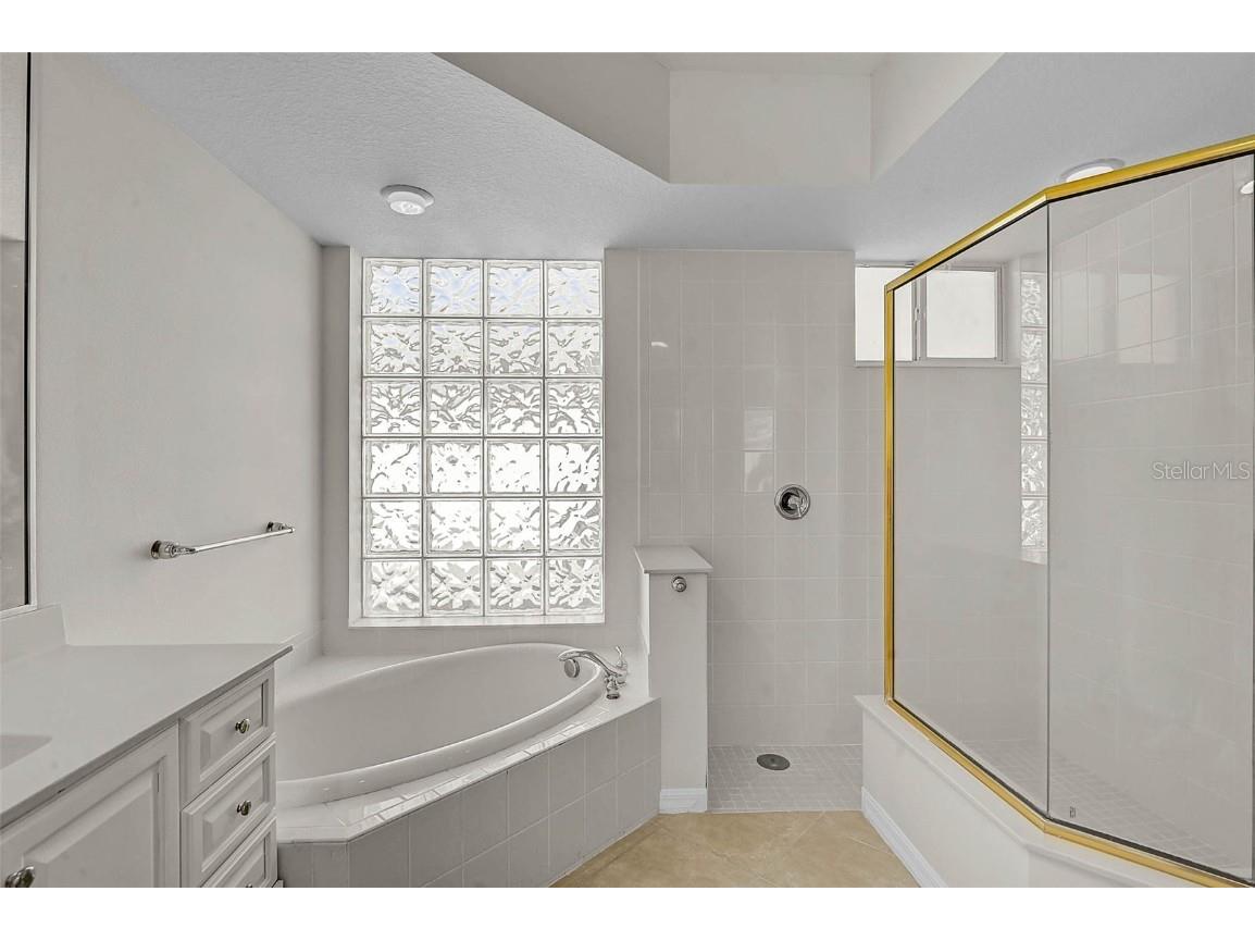 7815 Ashley Circle Bradenton FL 34201 A4668389 image19