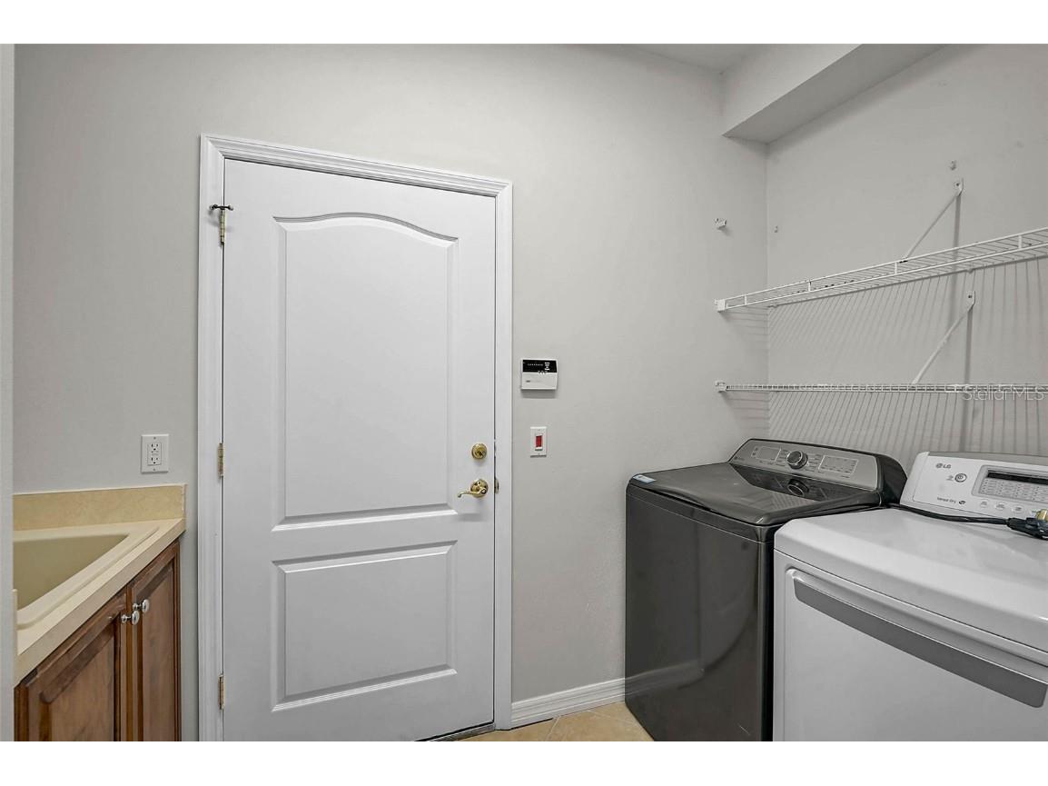 7815 Ashley Circle Bradenton FL 34201 A4668389 image20