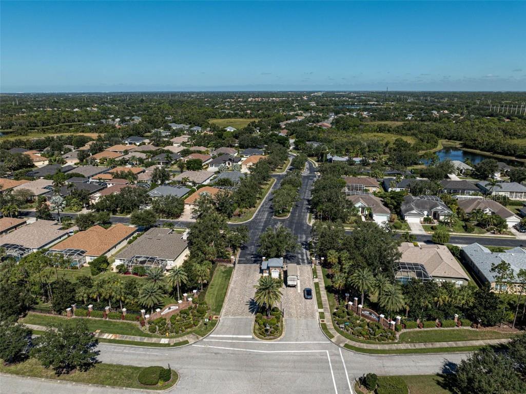 7815 Ashley Circle Bradenton FL 34201 A4668389 image38