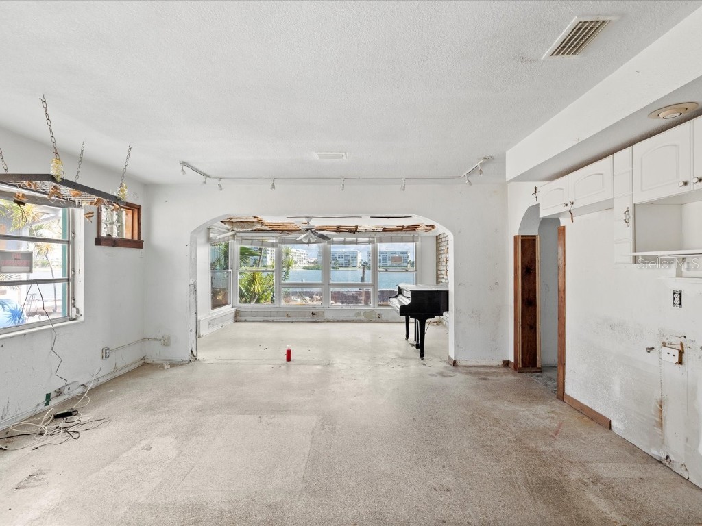 7815 Boca Ciega Drive Saint Pete Beach FL 33706 - INTRACOASTAL WATERWAY TB8445637 image37