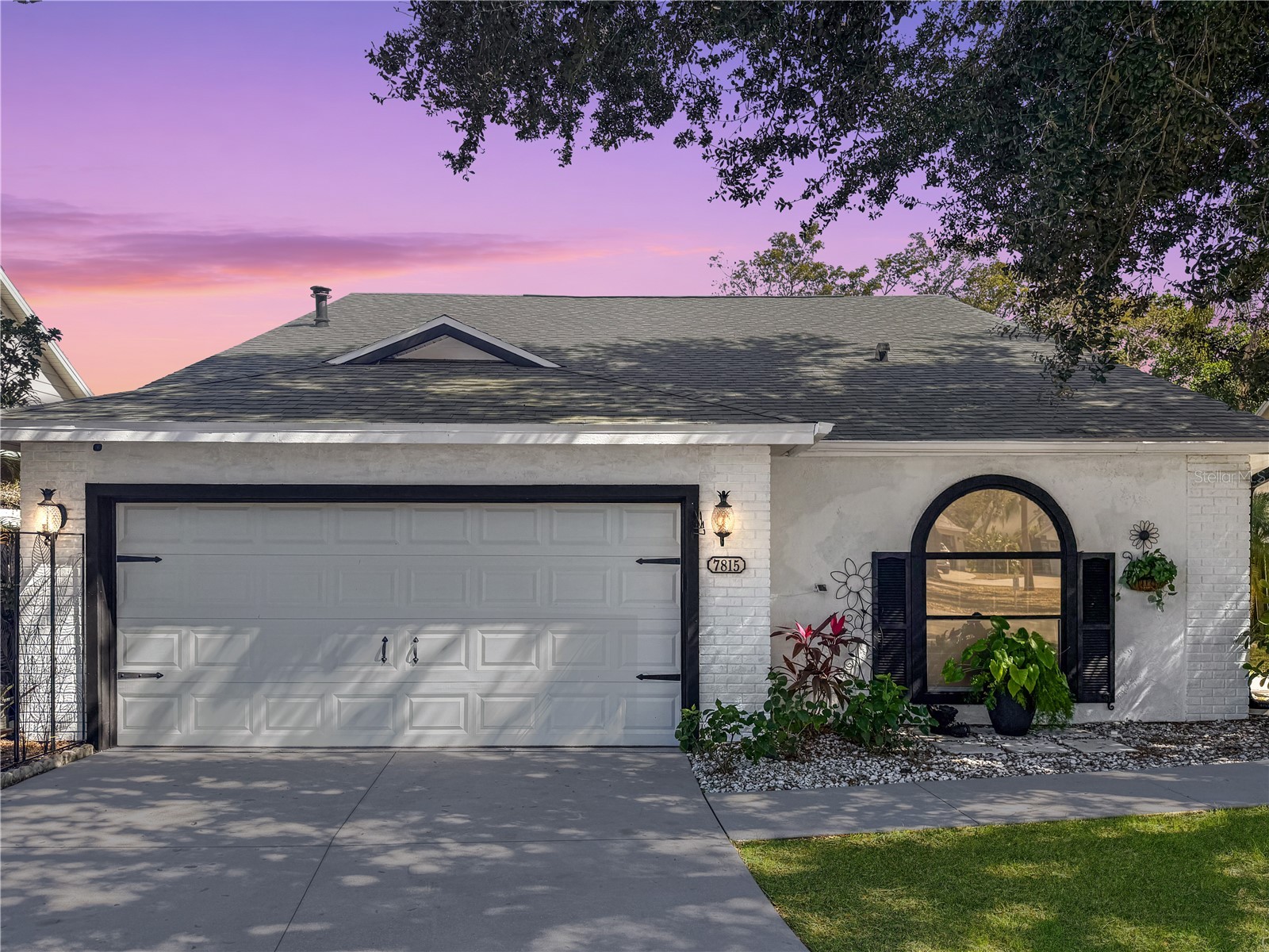 7815 Geneva Lane Sarasota FL 34243 W7882865 image1