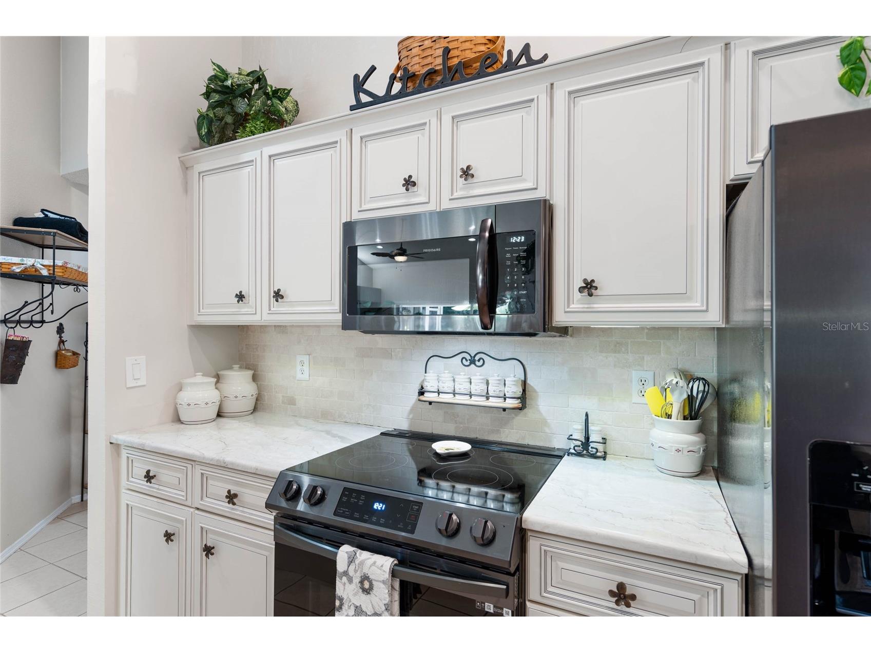 7815 Geneva Lane Sarasota FL 34243 W7882865 image13