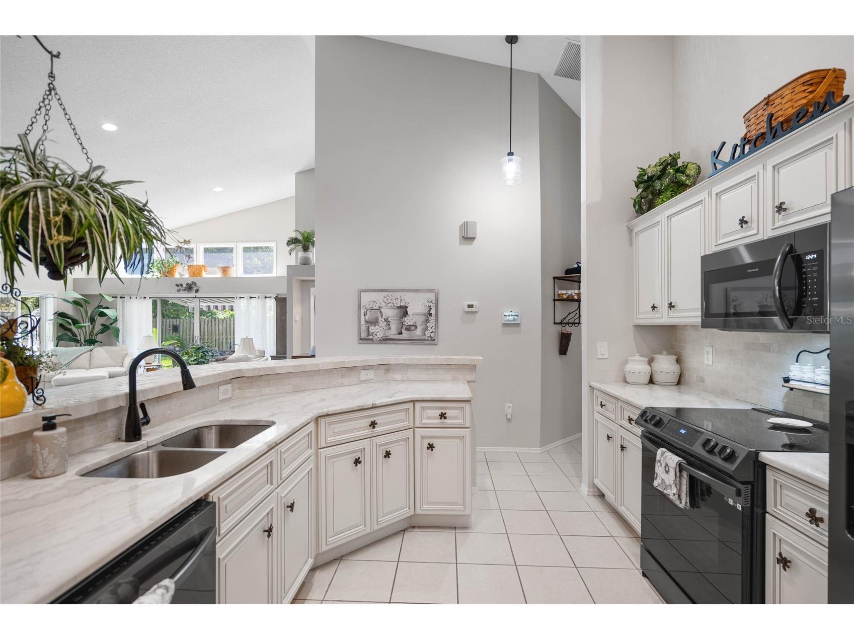 7815 Geneva Lane Sarasota FL 34243 W7882865 image14