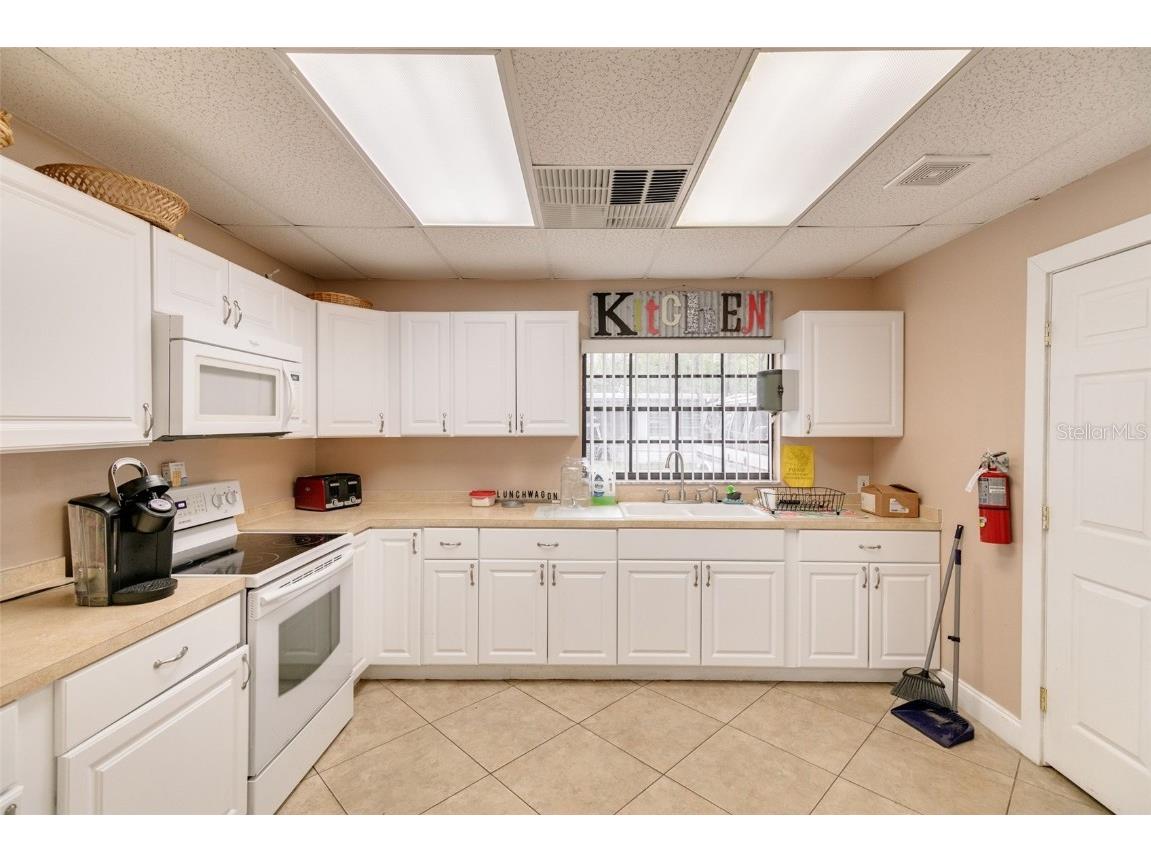 7815 Greenlawn Drive New Port Richey FL 34653 TB8424605 image32