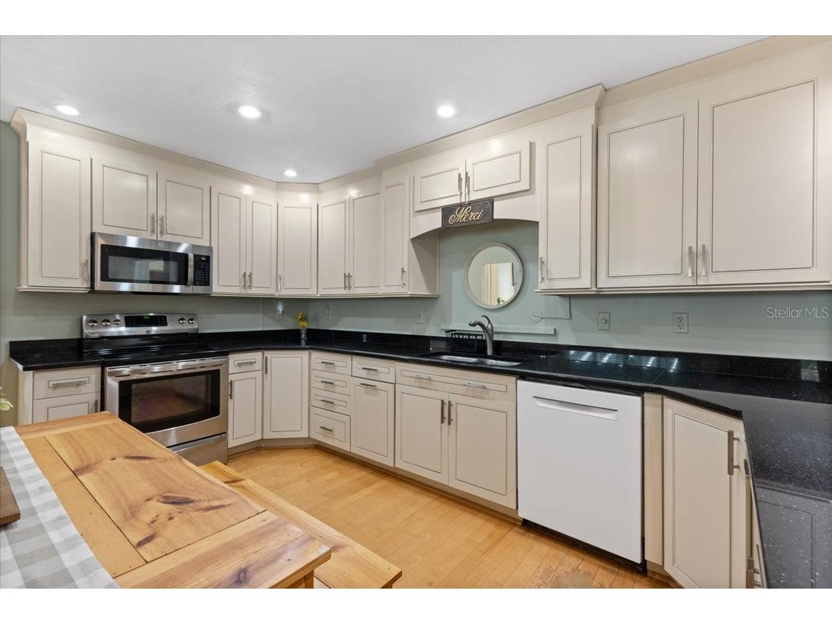 7816 3rd Avenue W Bradenton FL 34209 A4693465 image13