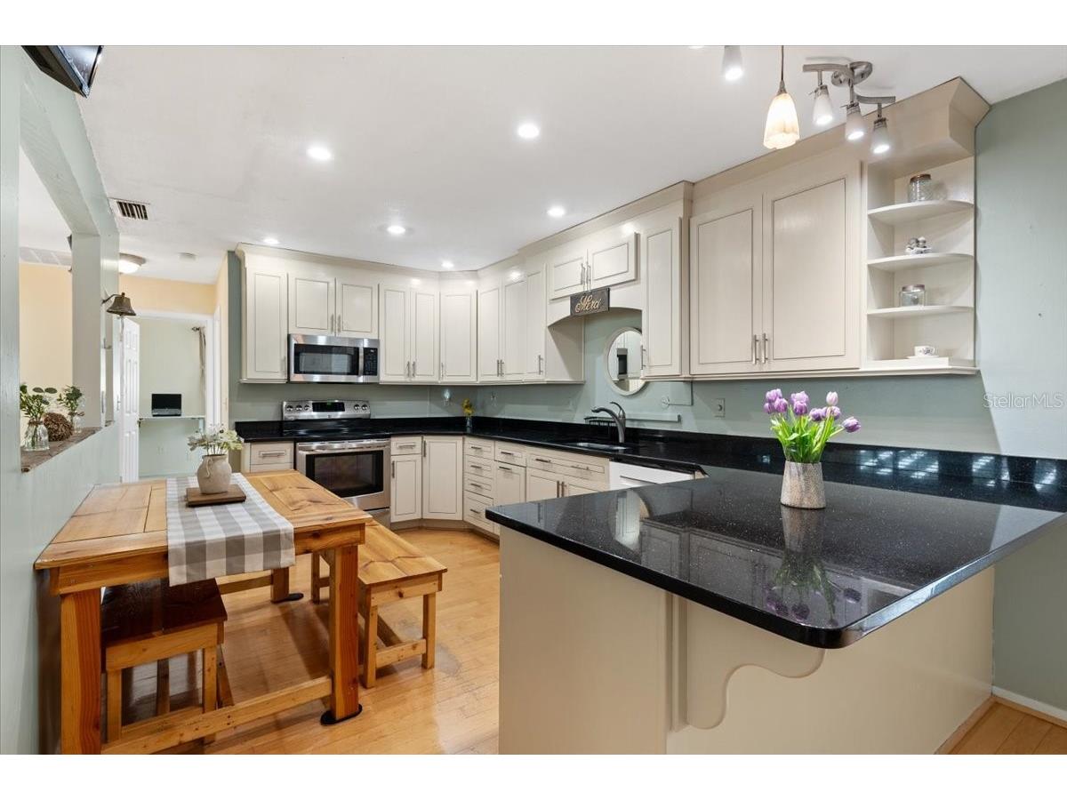 7816 3rd Avenue W Bradenton FL 34209 A4693465 image3