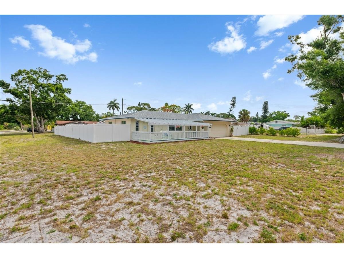 7816 3rd Avenue W Bradenton FL 34209 A4693465 image6