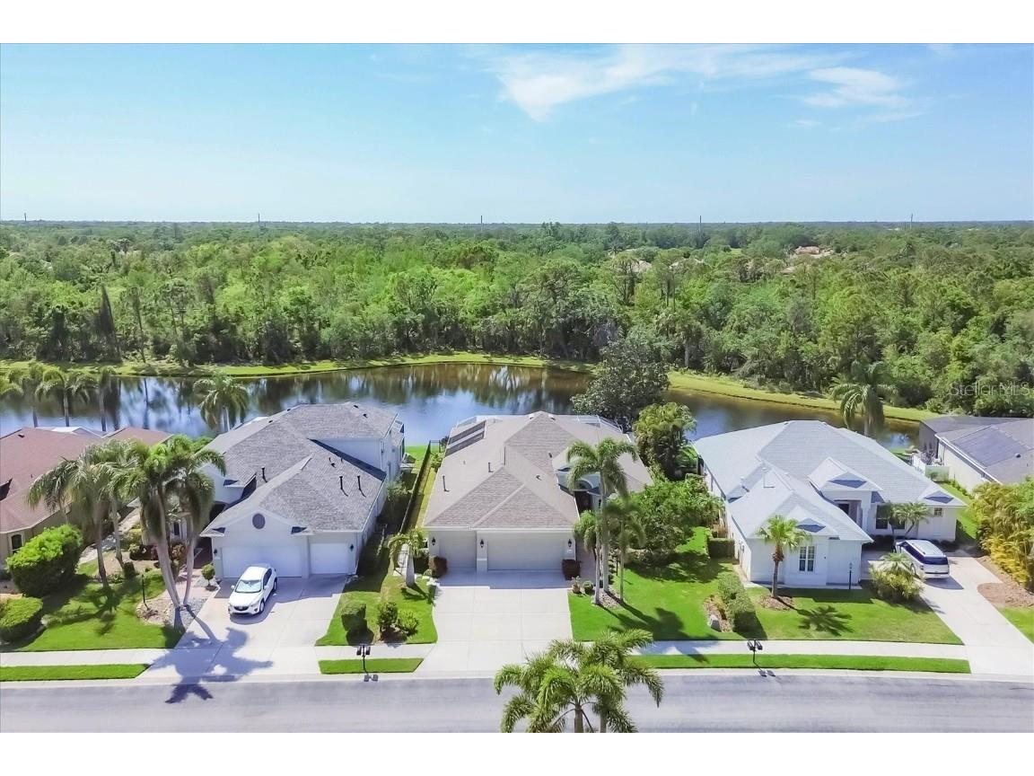 7816 Ashley Circle University Park FL 34201 A4646733 image1
