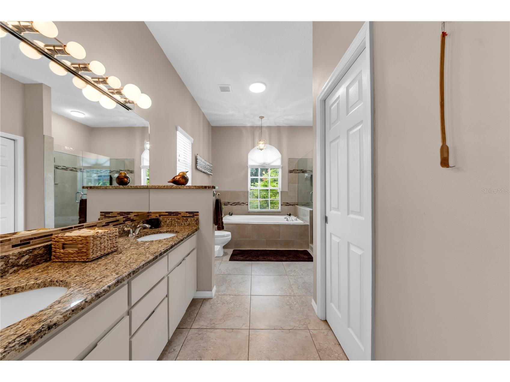 7816 Marigold Avenue Tampa FL 33614 TB8516994 image24