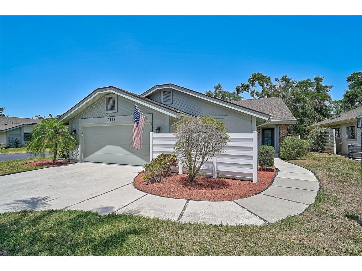 7817 Pine Trace Drive #15 Sarasota FL 34243 A4651195 image1