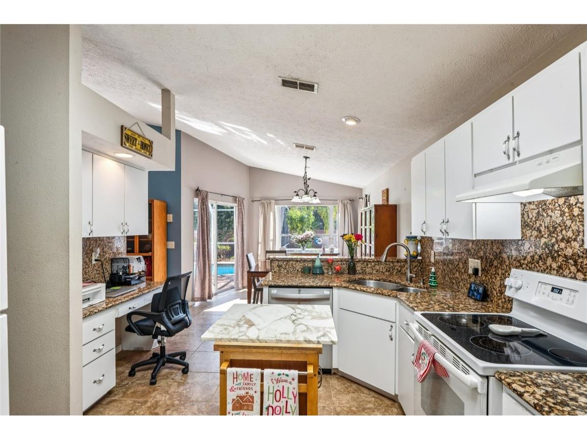 7818 Fashion Loop New Port Richey FL 34654 W7881136 image4