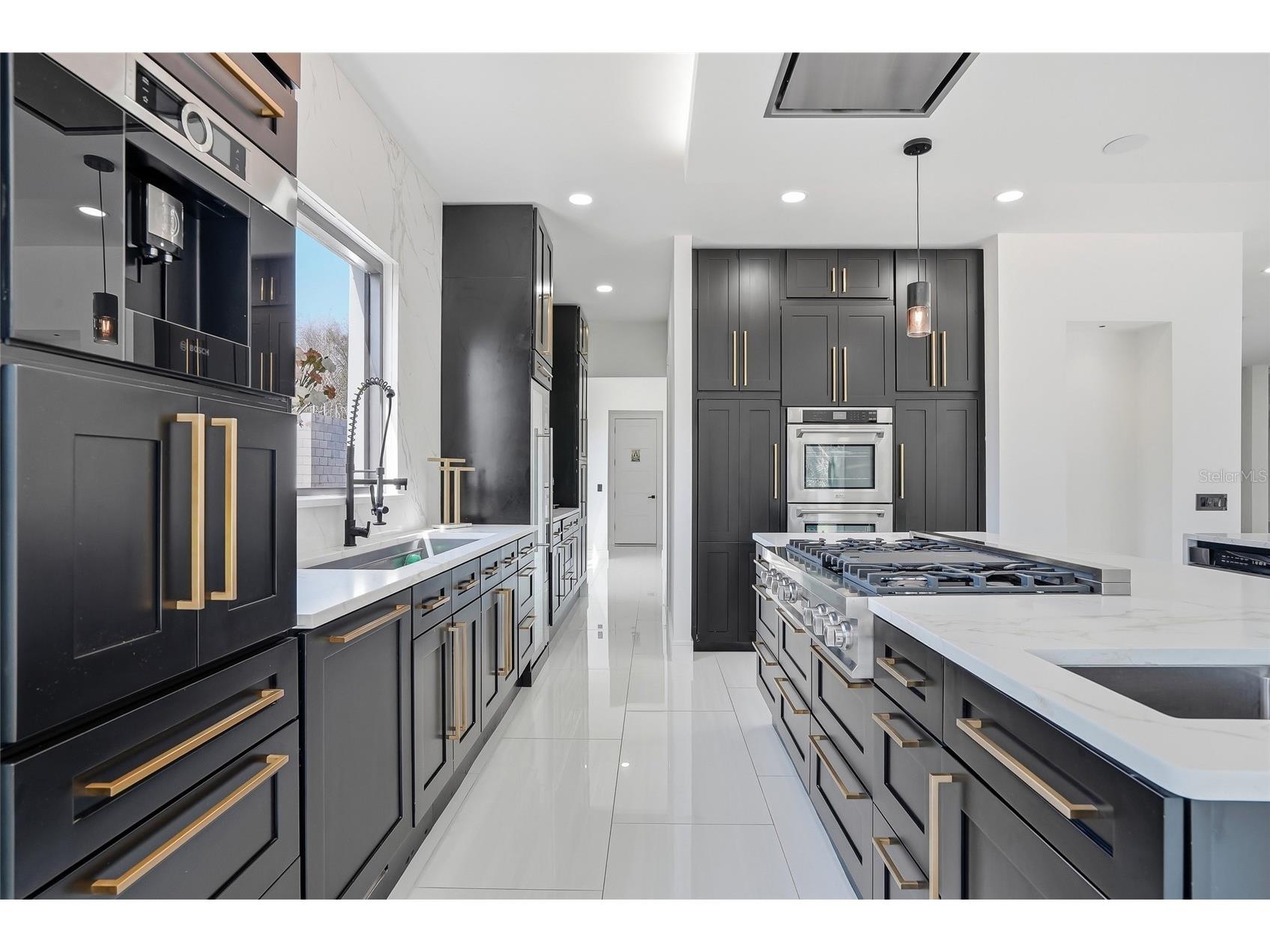 7818 N Hubert Avenue Tampa FL 33614 TB8478612 image14