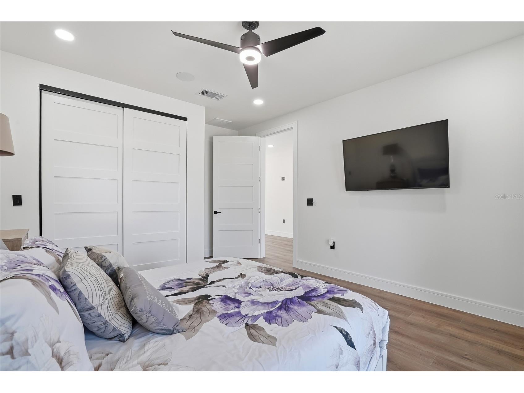 7818 N Hubert Avenue Tampa FL 33614 TB8478612 image70