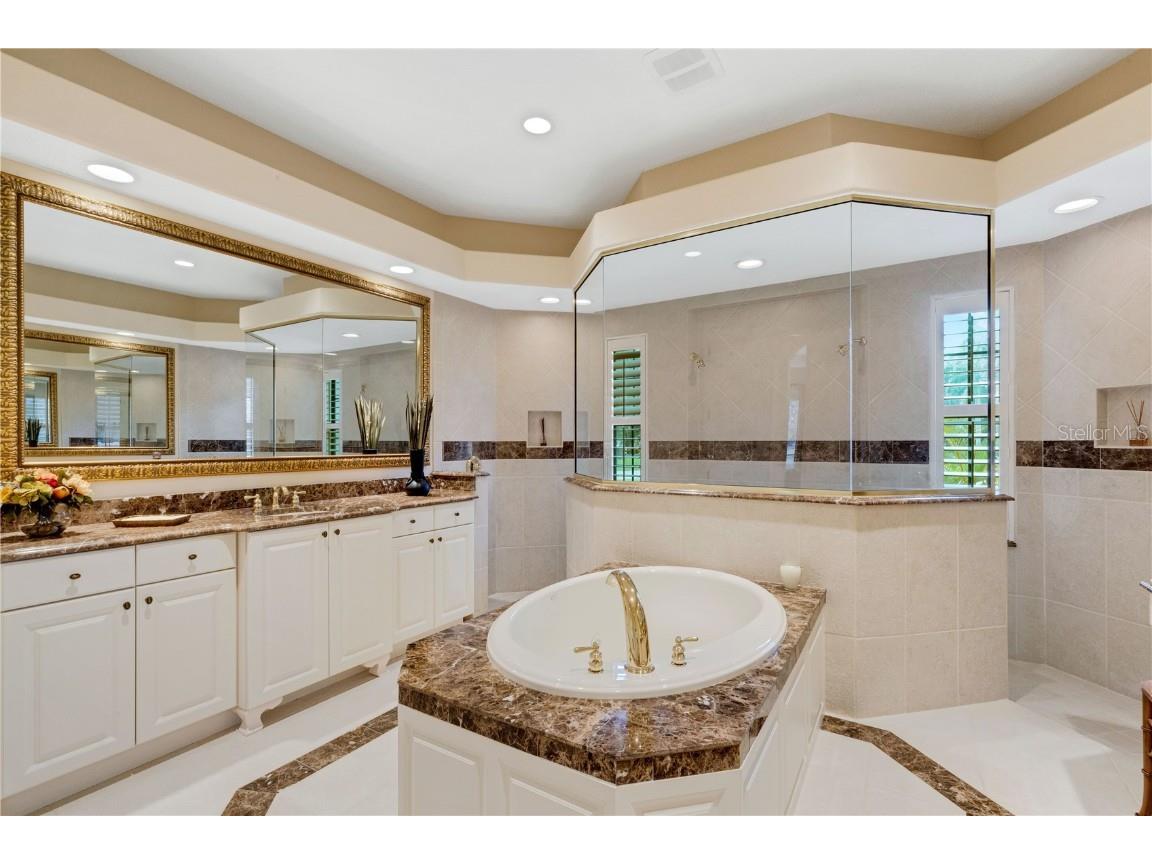 7819 Rosehall Cove Lakewood Ranch FL 34202 A4577061 image31