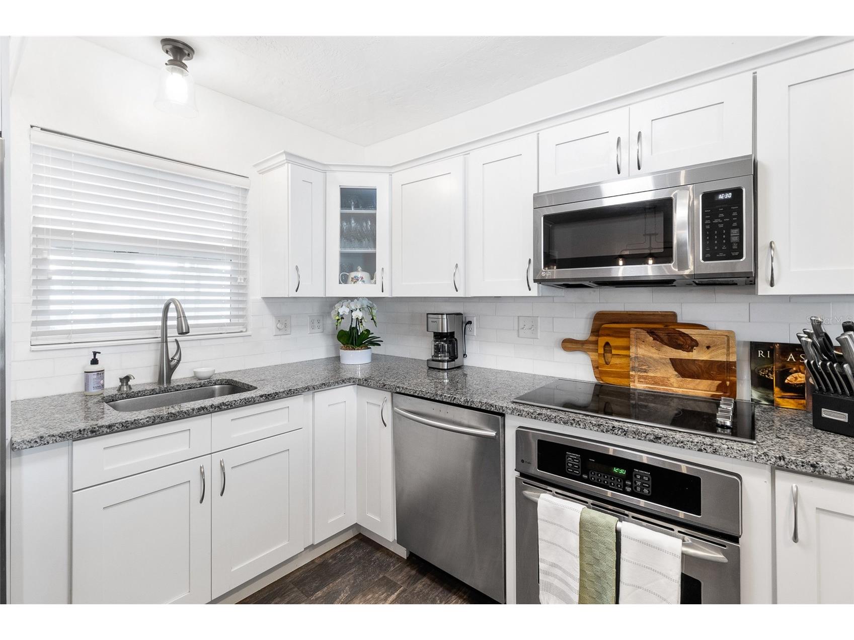 782 42nd Avenue NE Saint Petersburg FL 33703 TB8523536 image11