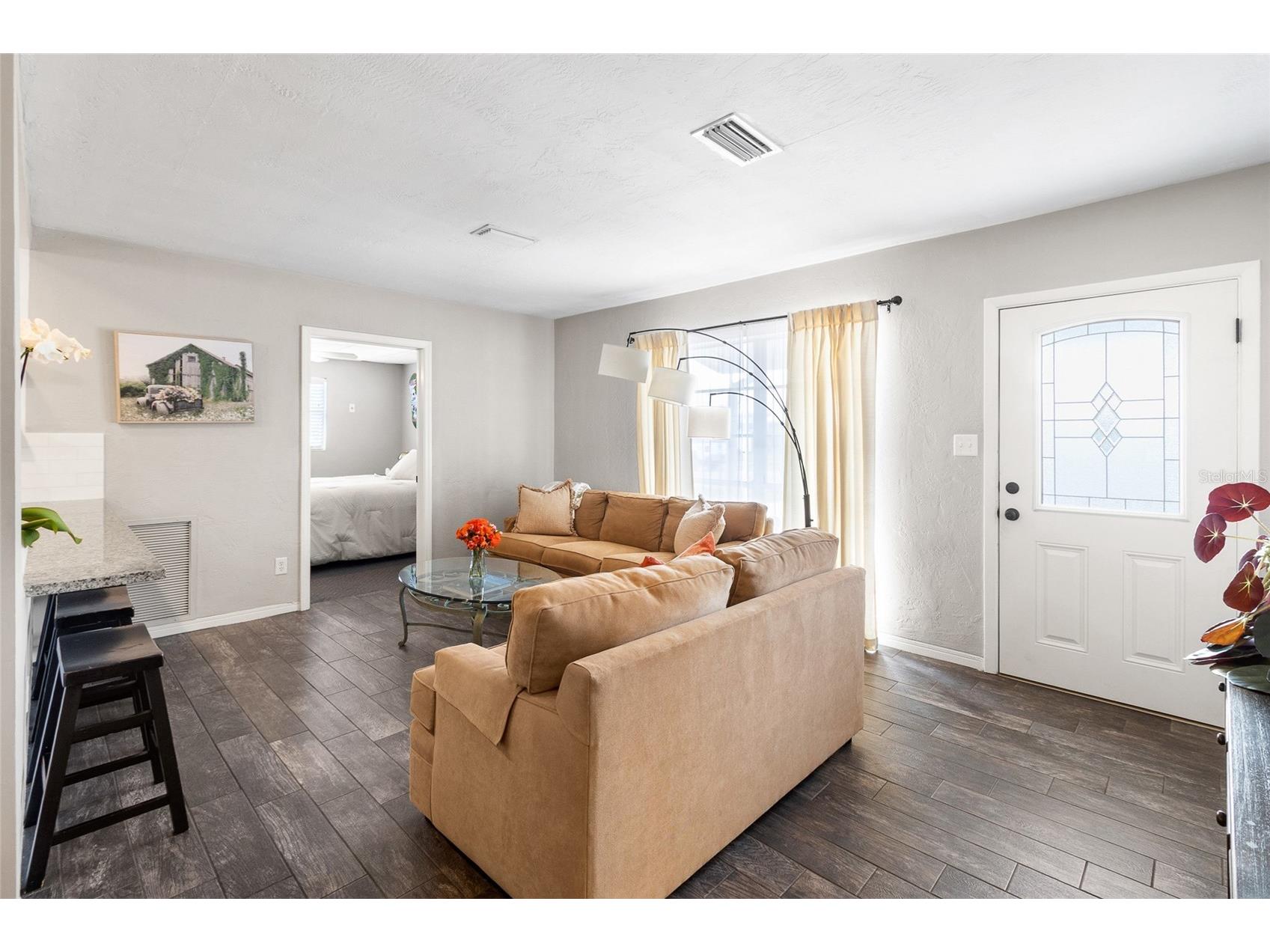 782 42nd Avenue NE Saint Petersburg FL 33703 TB8523536 image7