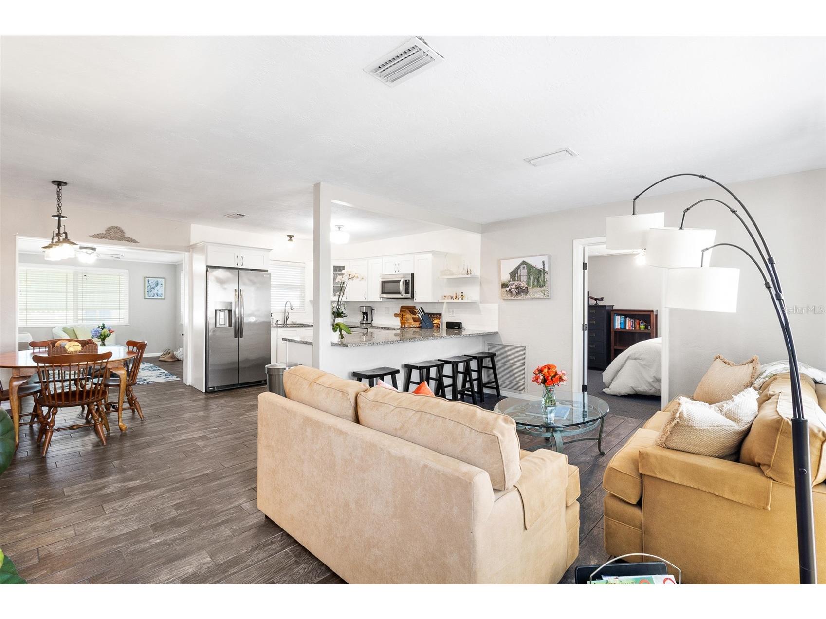 782 42nd Avenue NE Saint Petersburg FL 33703 TB8523536 image9