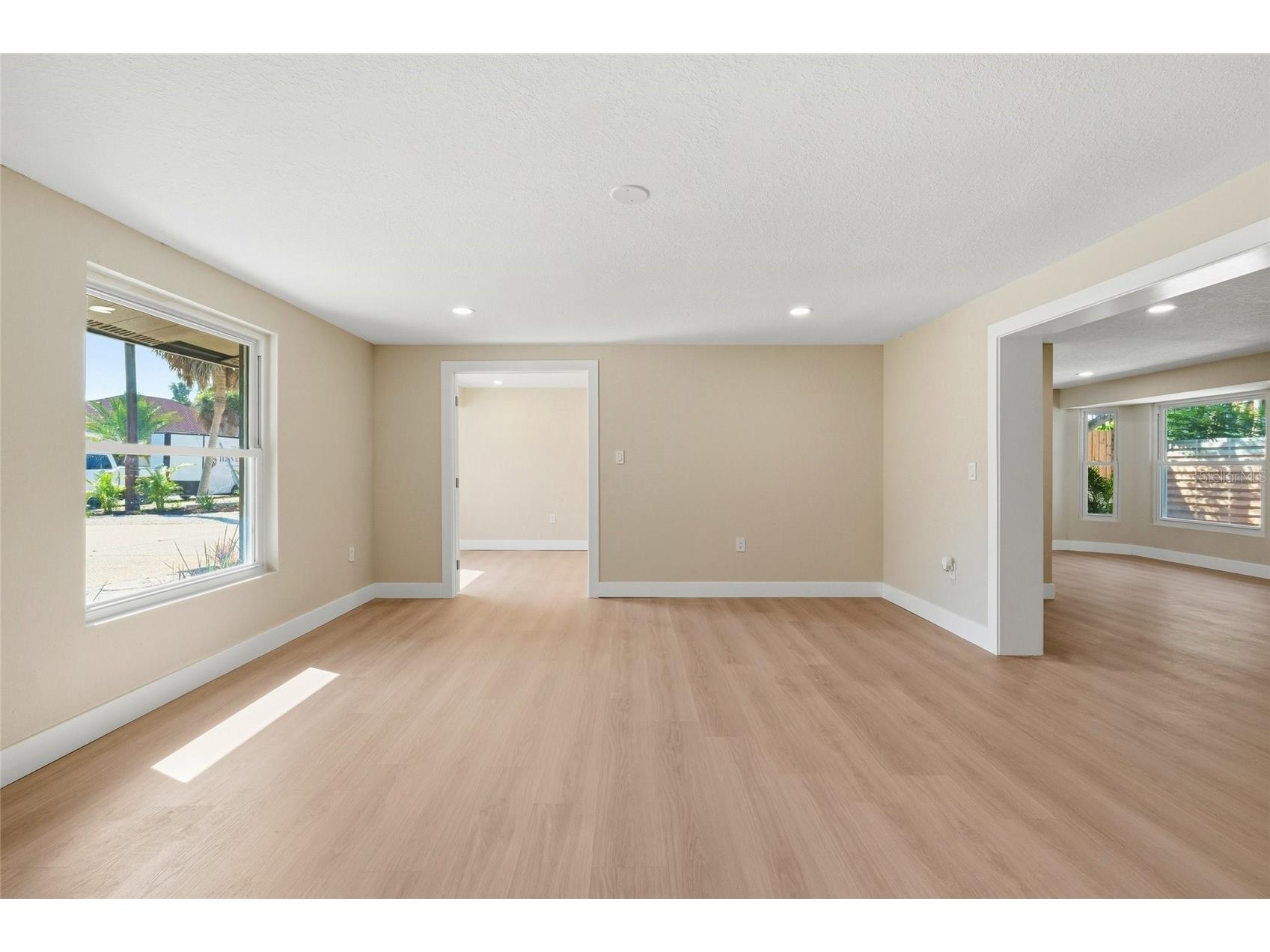 782 Birdsong Lane Sarasota FL 34242 A4697751 image16