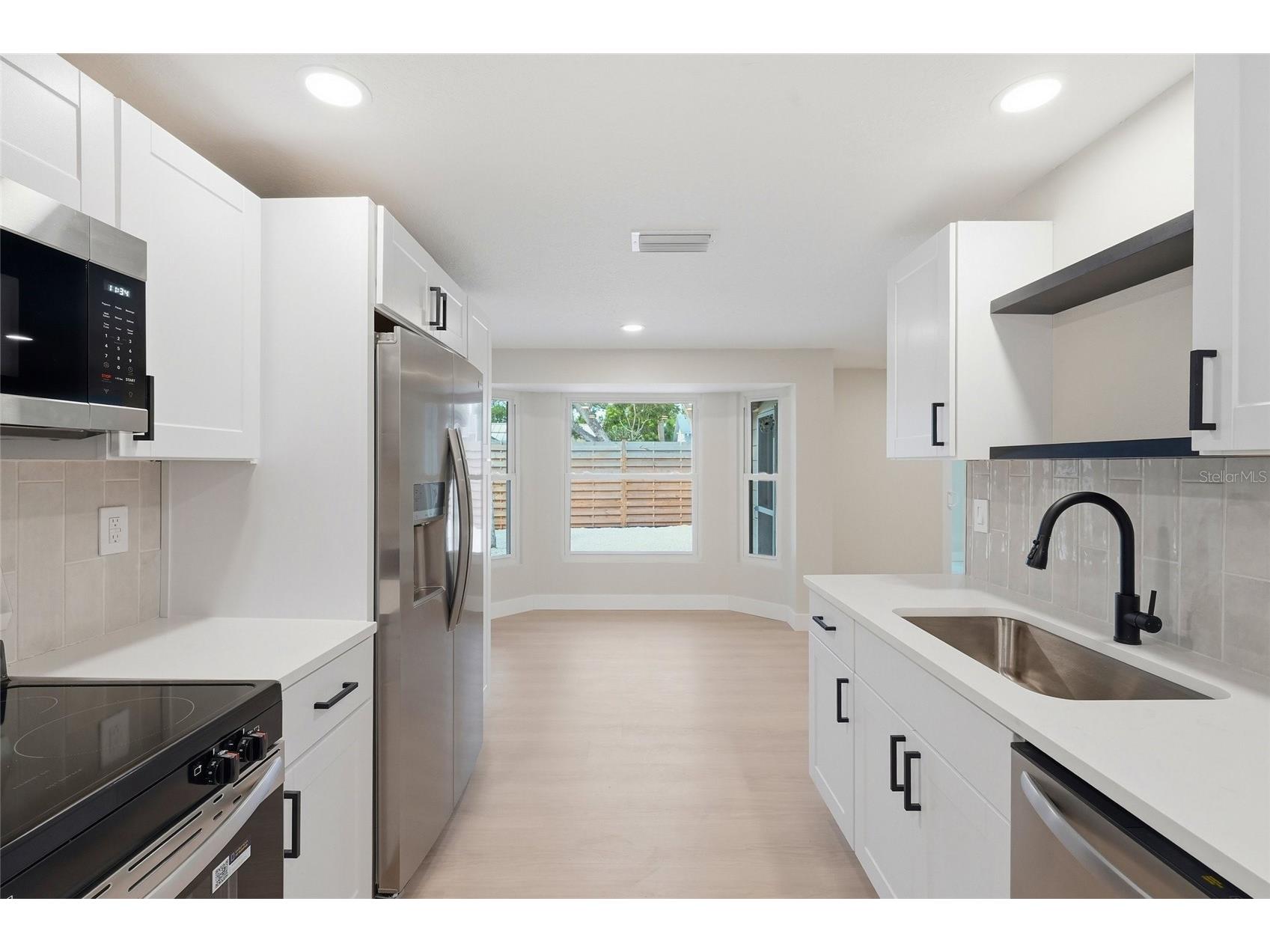 782 Birdsong Lane Sarasota FL 34242 A4697751 image8
