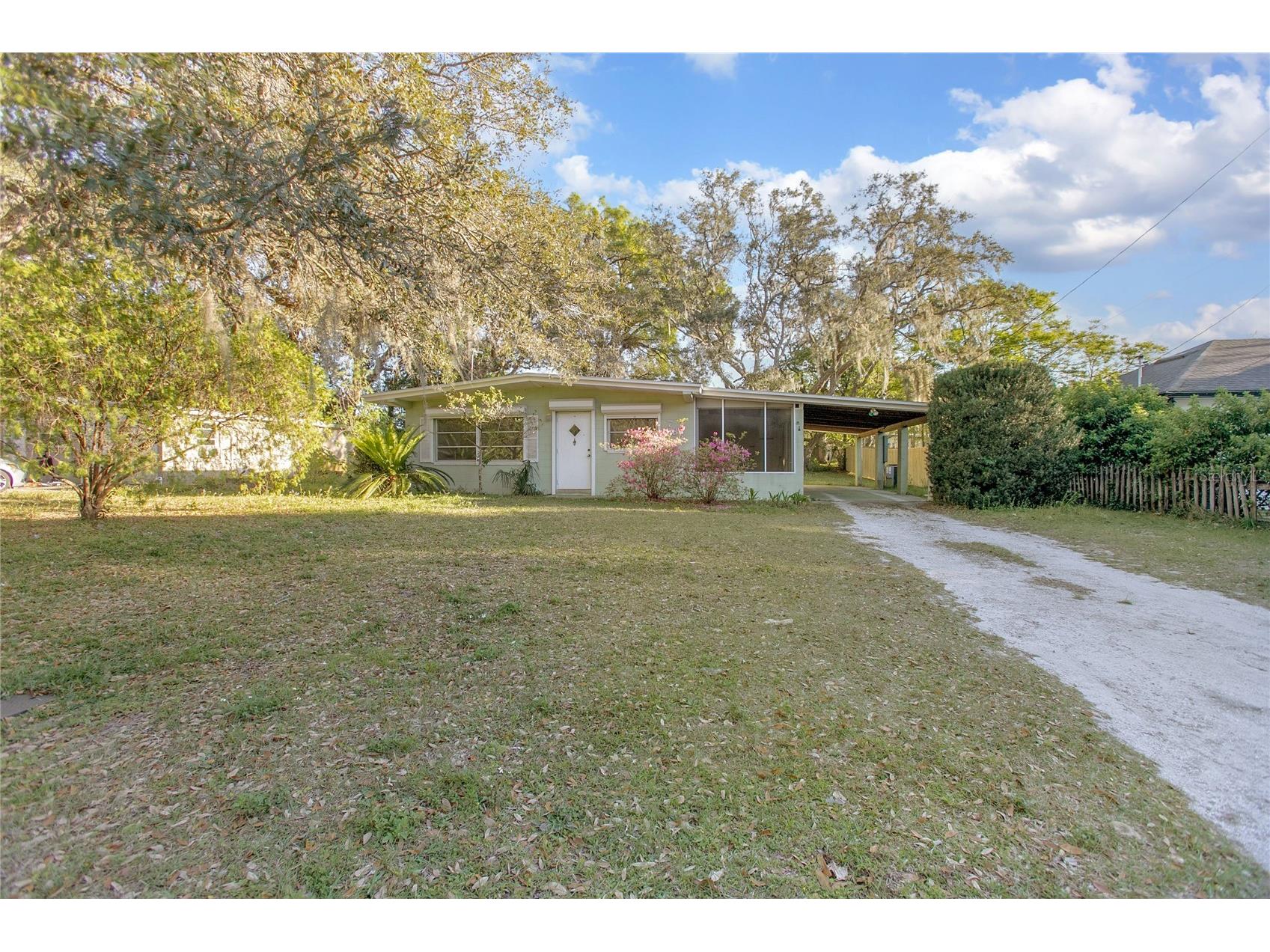 782 Valencia Avenue Orange City FL 32763 V4941735 image1