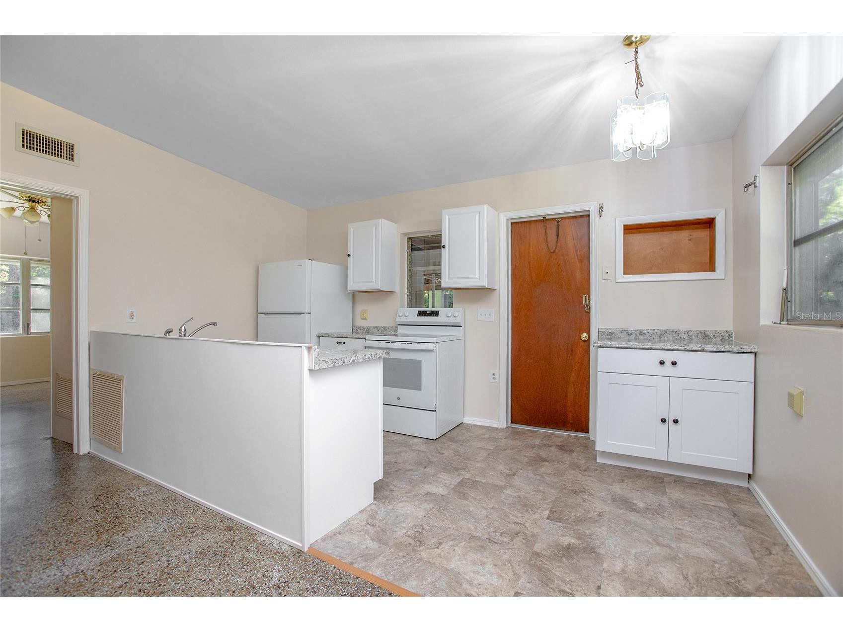 782 Valencia Avenue Orange City FL 32763 V4941735 image5