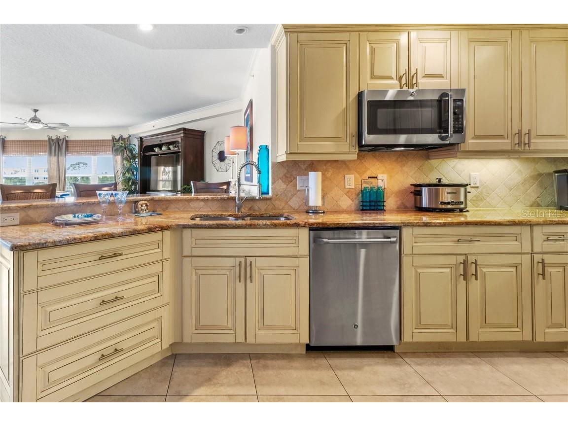 7820 34th Avenue W #201 Bradenton FL 34209 A4603320 image17