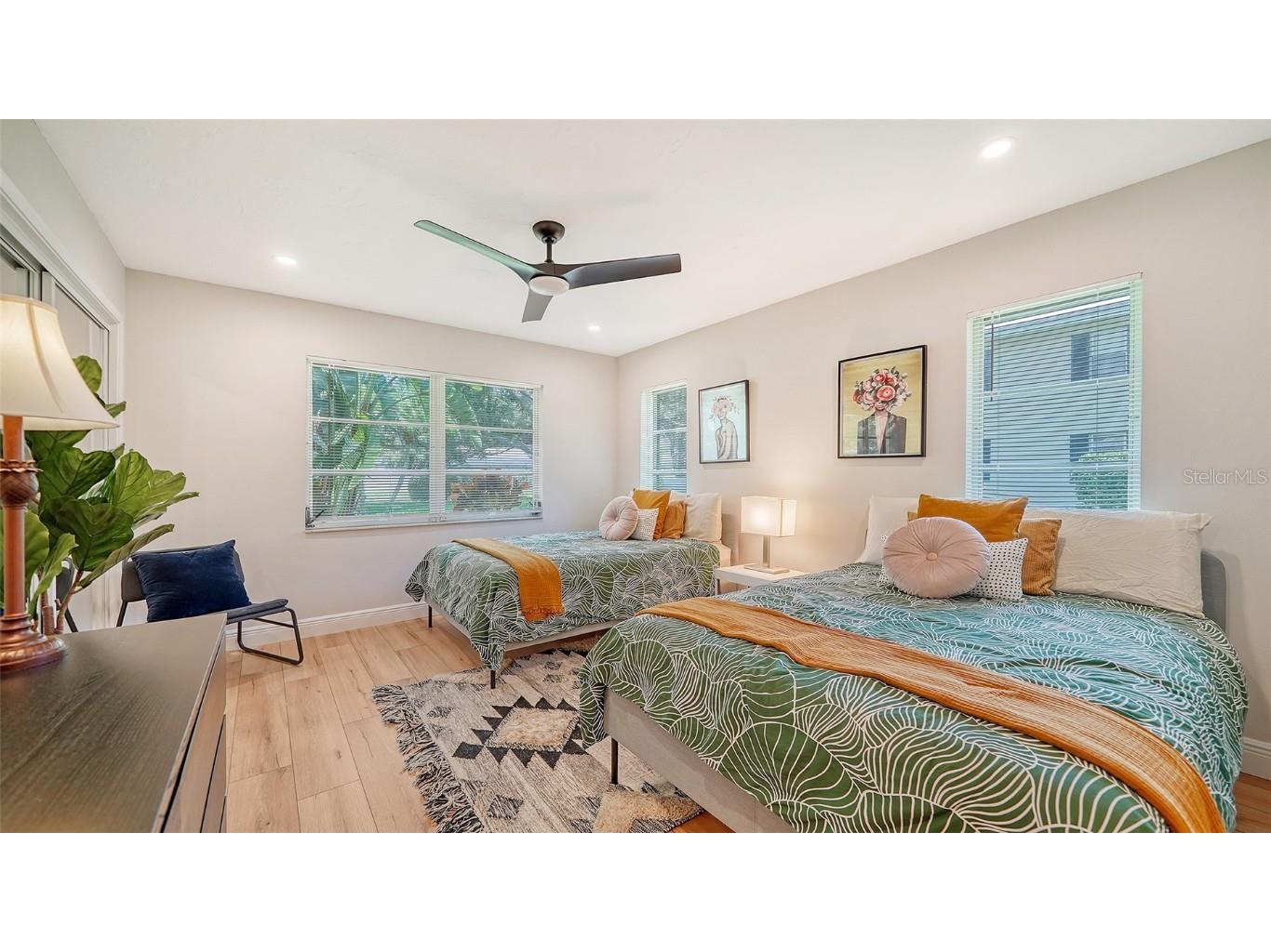 7820 Palm Aire Lane Sarasota FL 34243 A4659029 image29