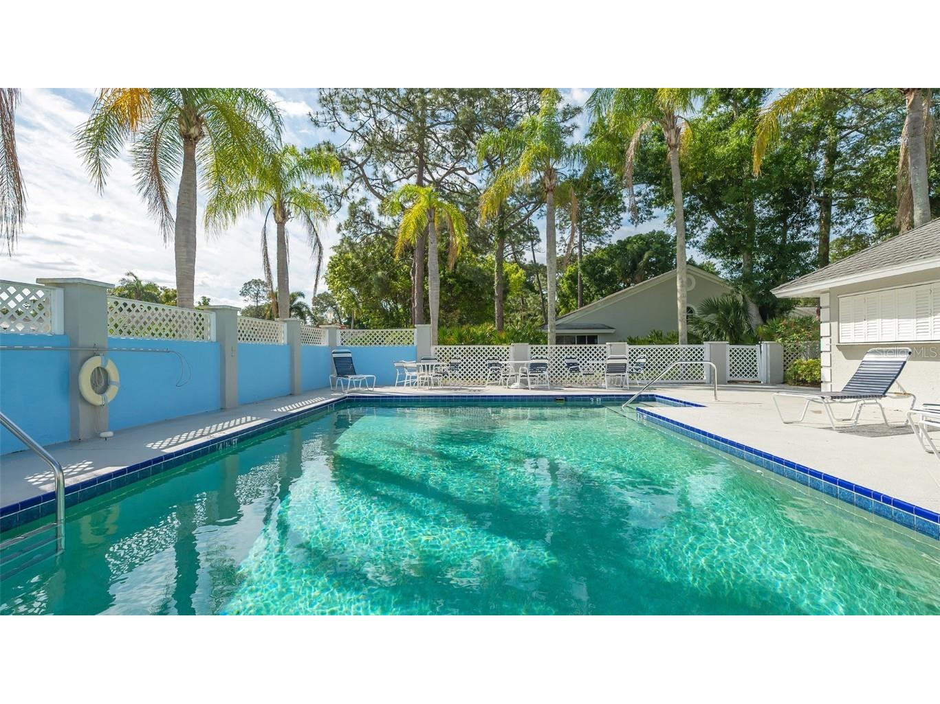 7820 Palm Aire Lane Sarasota FL 34243 A4659029 image38