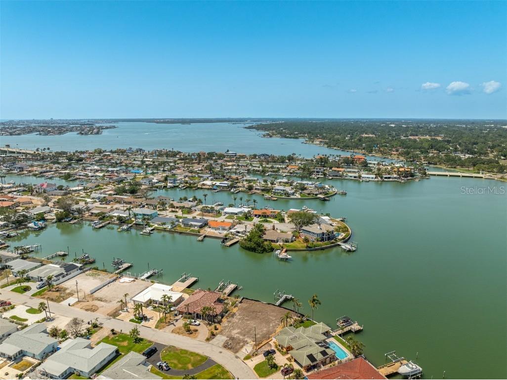 7821 3rd Avenue S Saint Petersburg FL 33707 TB8382658 image16