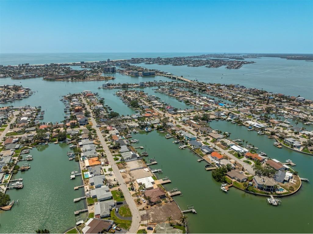 7821 3rd Avenue S Saint Petersburg FL 33707 TB8382658 image17