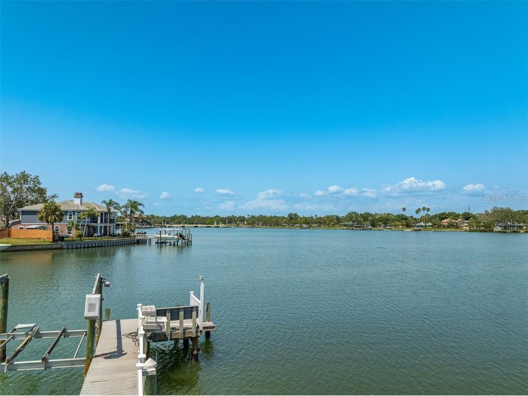 7821 3rd Avenue S Saint Petersburg FL 33707 TB8382658 image19