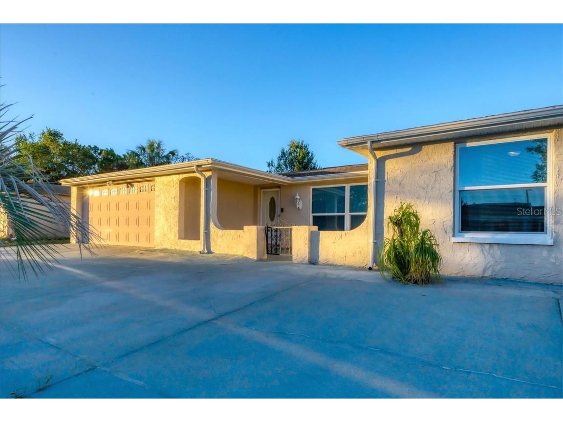 7821 Treasure Pointe Drive Port Richey FL 34668 A4630058 image1