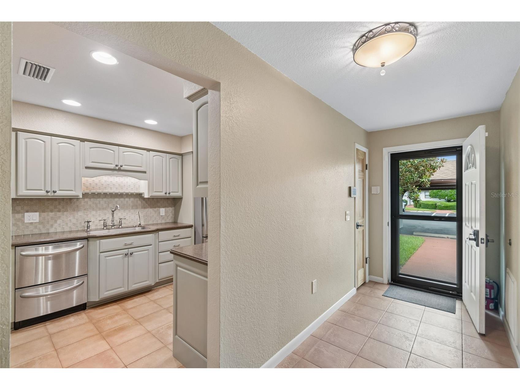 7823 Radcliffe Circle Port Richey FL 34668 TB8511373 image4