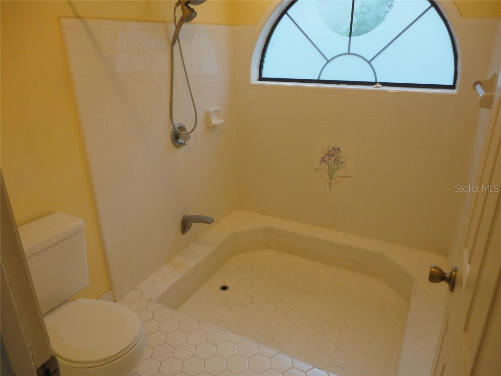 7823 SW 9th Place Gainesville FL 32607 GC536128 image7