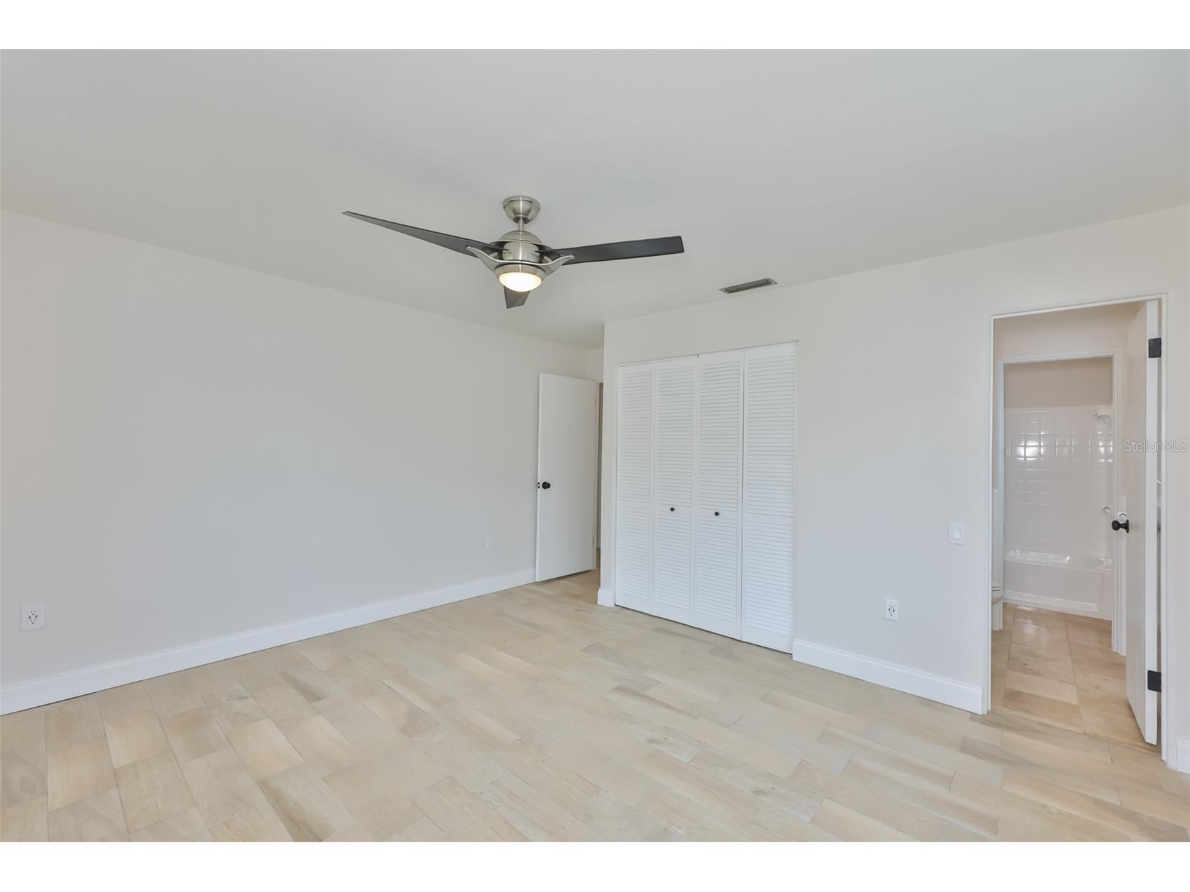 7824 115th Street Seminole FL 33772 TB8515802 image17