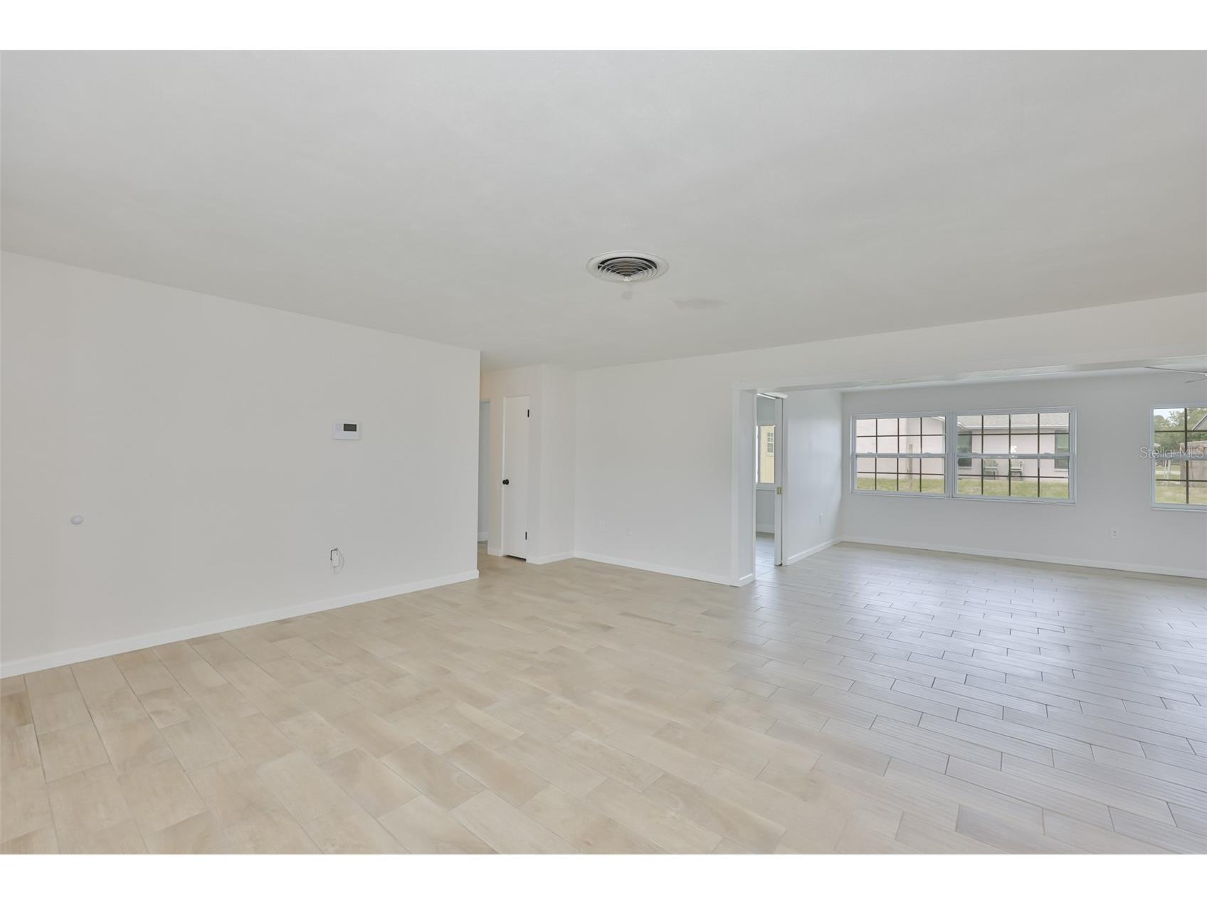 7824 115th Street Seminole FL 33772 TB8515802 image6