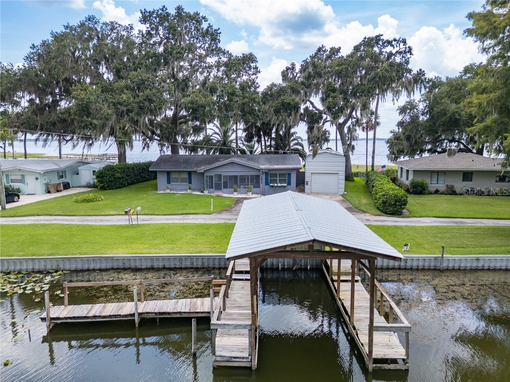 7824 Live Oak Lane Leesburg FL 34788 - LAKE GRIFFIN O6327457 image1