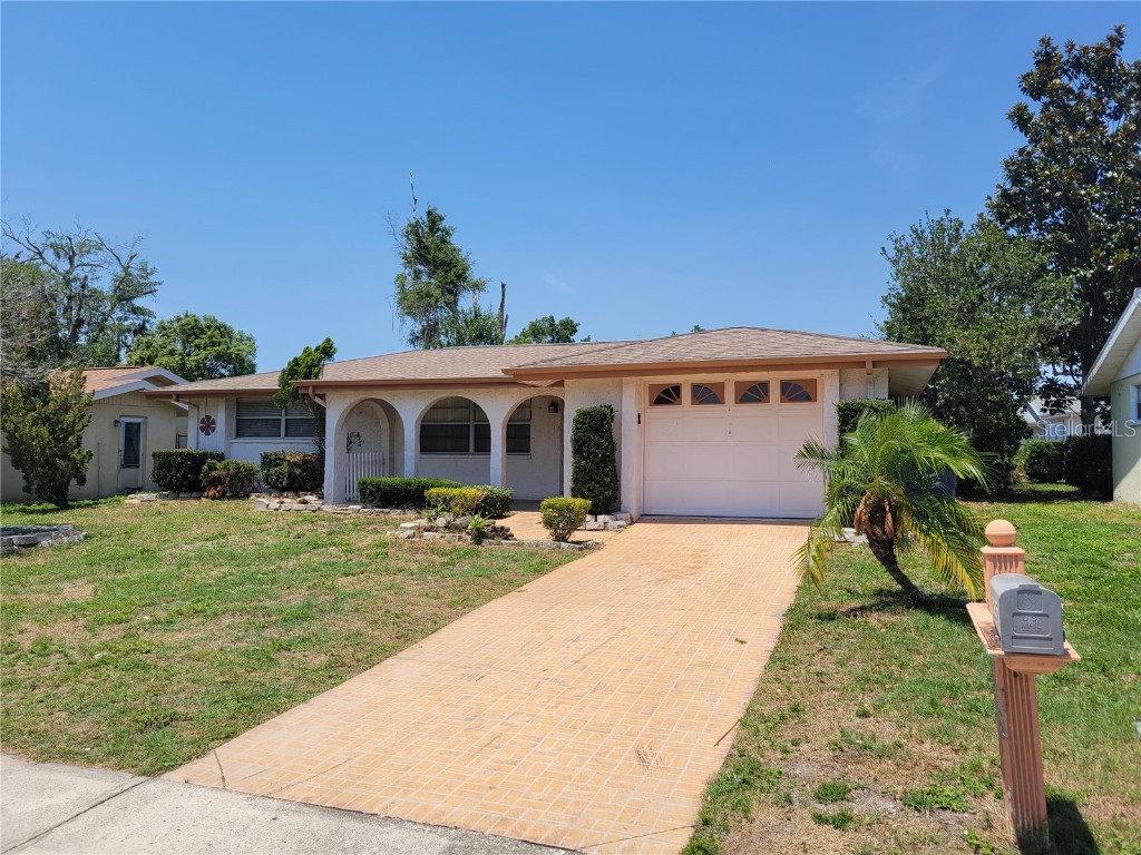 7825 Cayuga Drive New Port Richey FL 34653 T3447399 image1