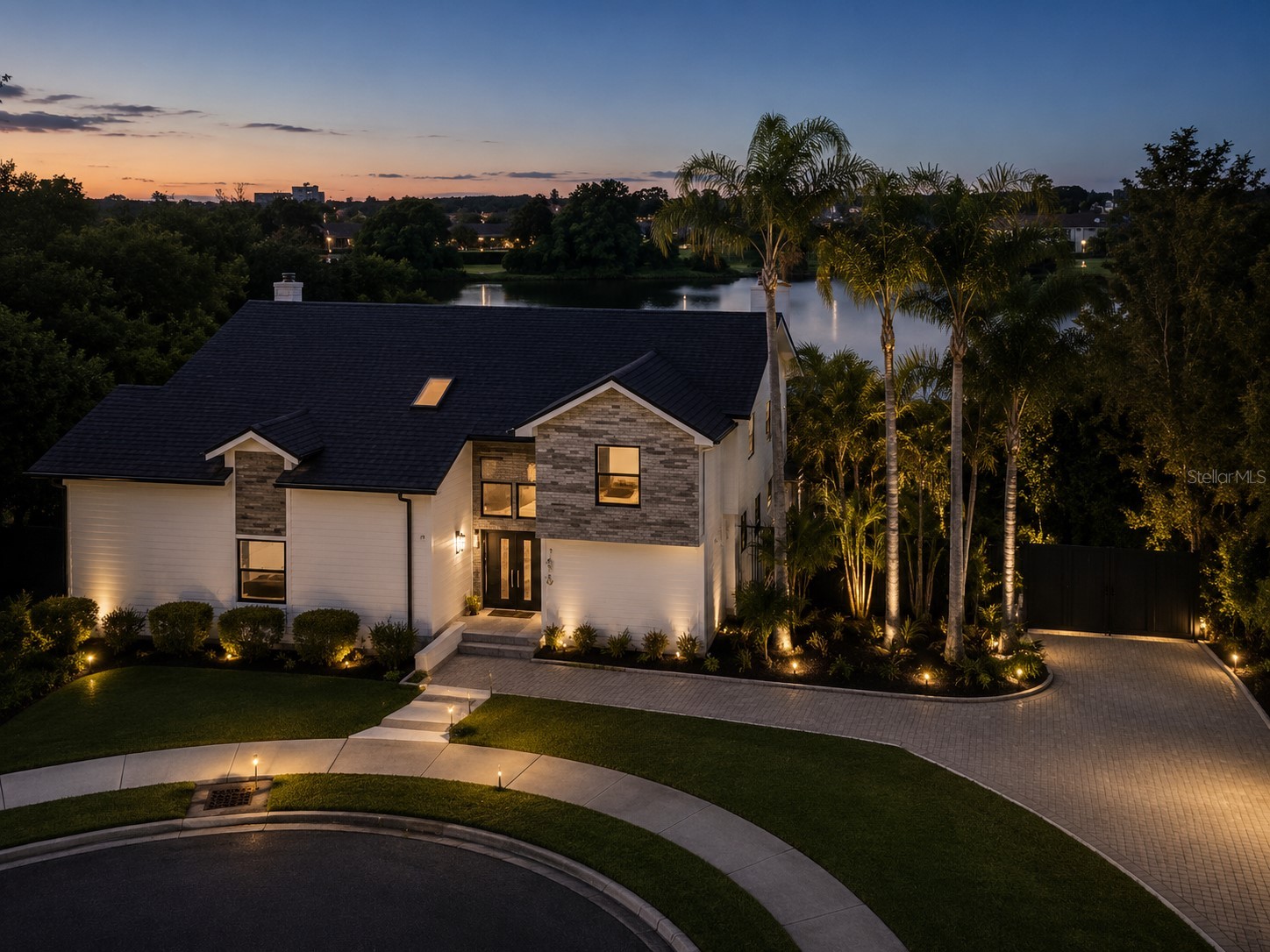 7826 Pine Haven Court Orlando FL 32819 W7887428 image1
