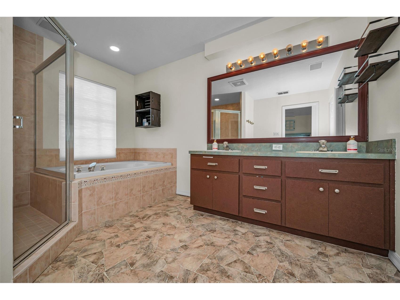 7826 Roundelay Drive New Port Richey FL 34654 TB8519384 image51