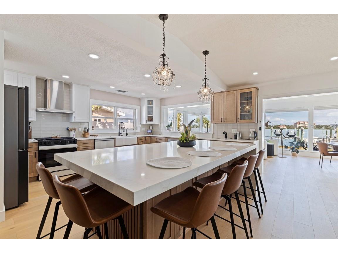 7827 9th Avenue S Saint Petersburg FL 33707 TB8453353 image15