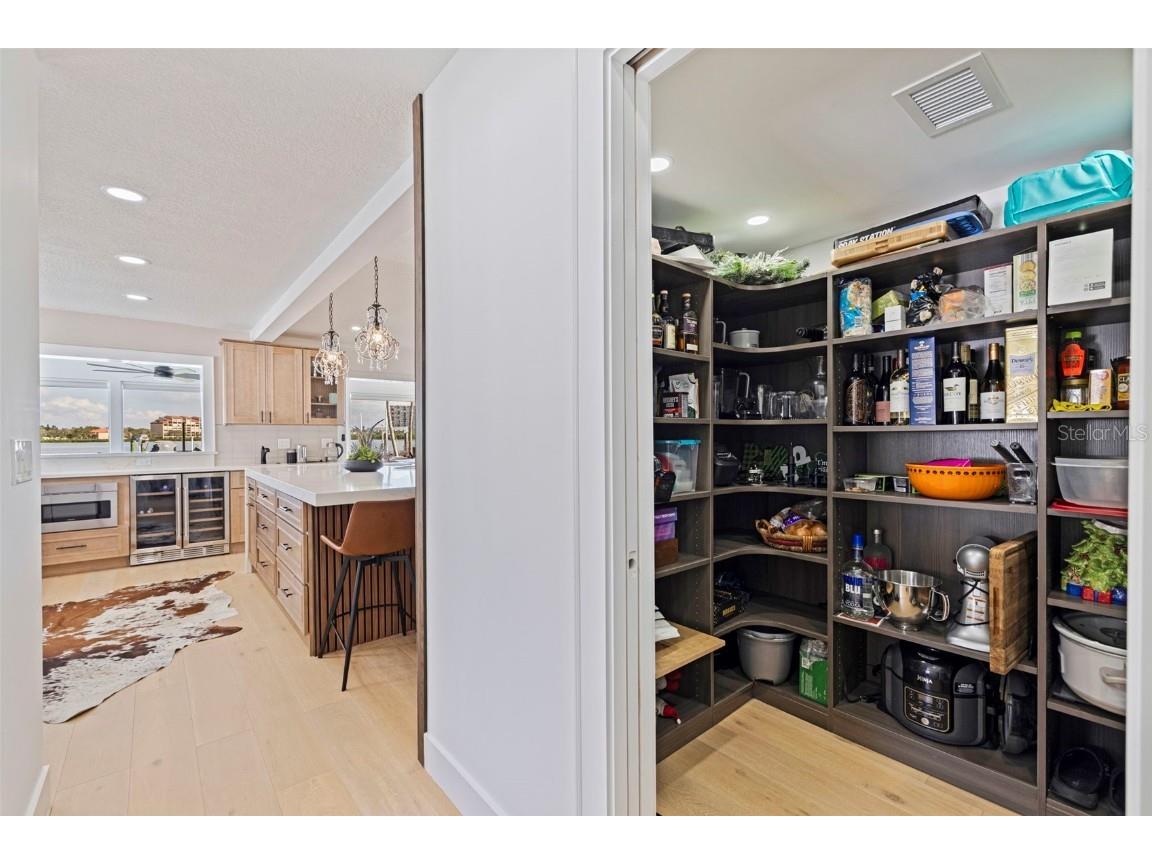 7827 9th Avenue S Saint Petersburg FL 33707 TB8453353 image20