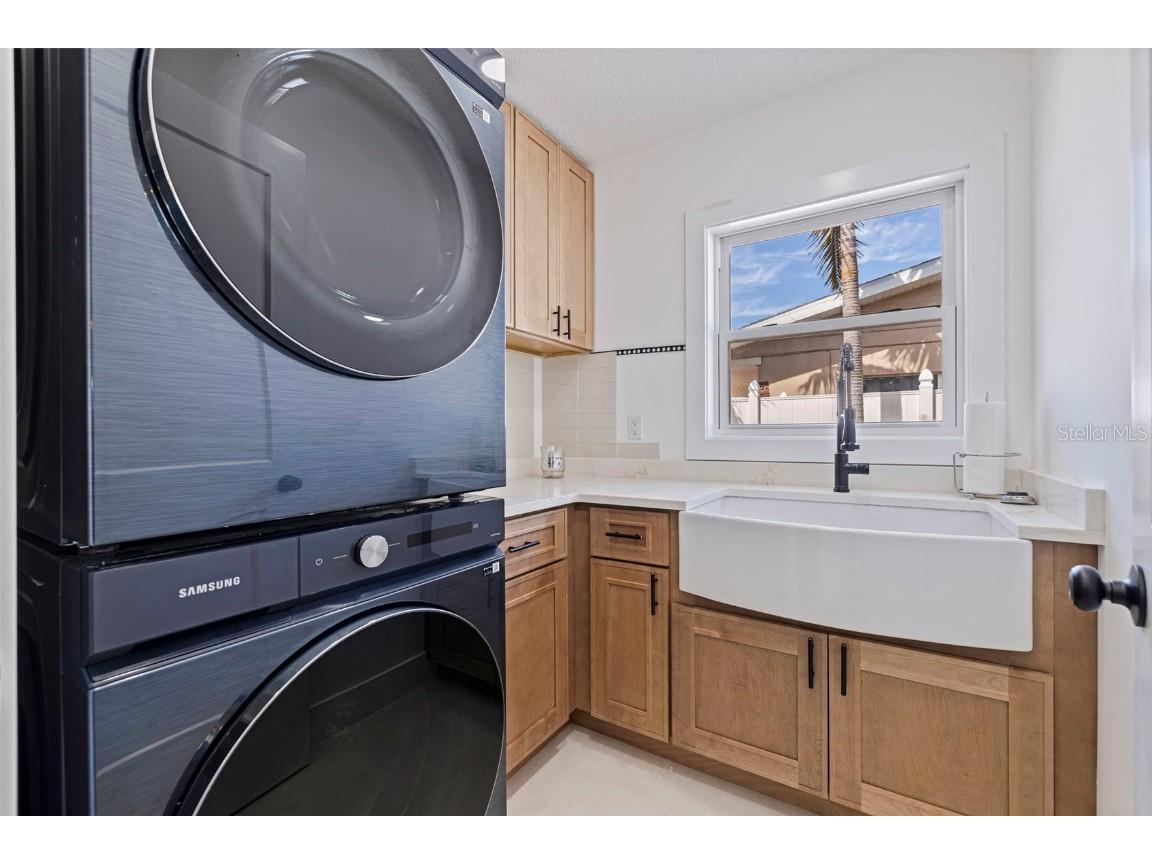 7827 9th Avenue S Saint Petersburg FL 33707 TB8453353 image21